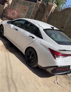 هیوندای ئەلەنترا